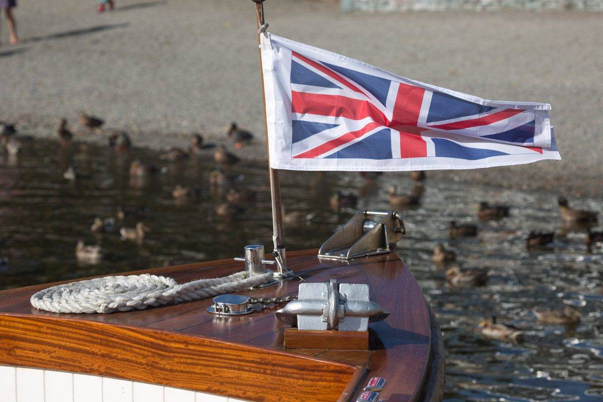 about-coniston-launch-4